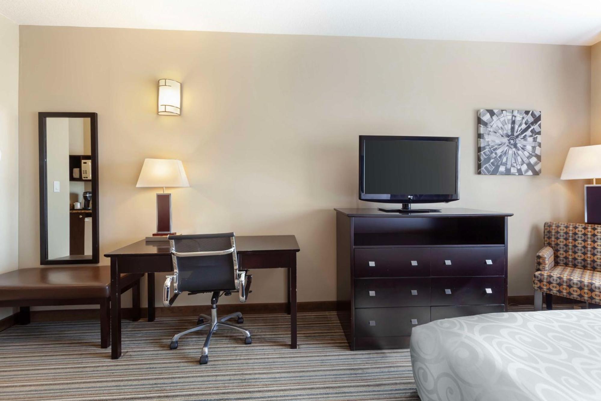 Best Western Plus Peace River Hotel & Suites Exterior foto