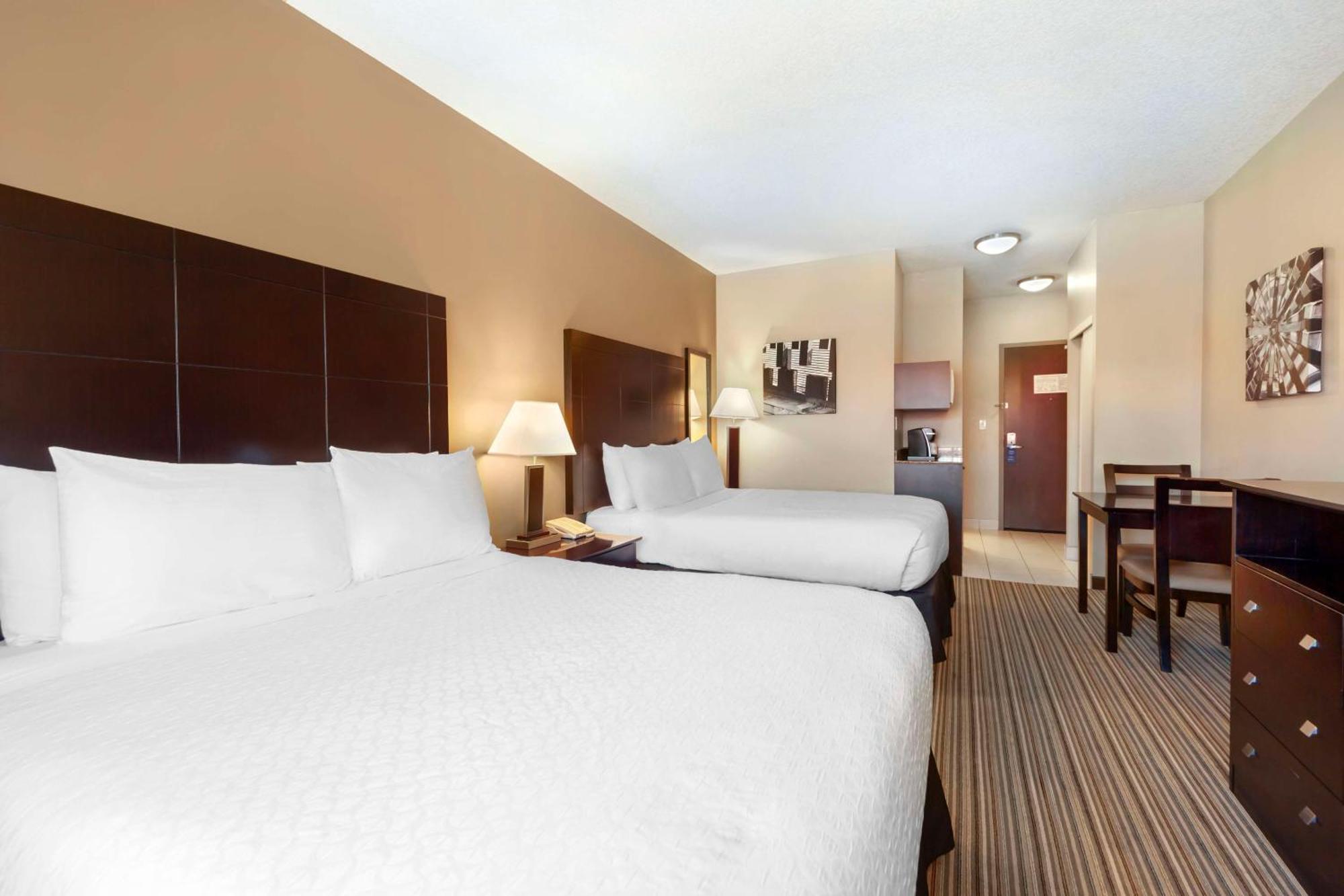 Best Western Plus Peace River Hotel & Suites Exterior foto