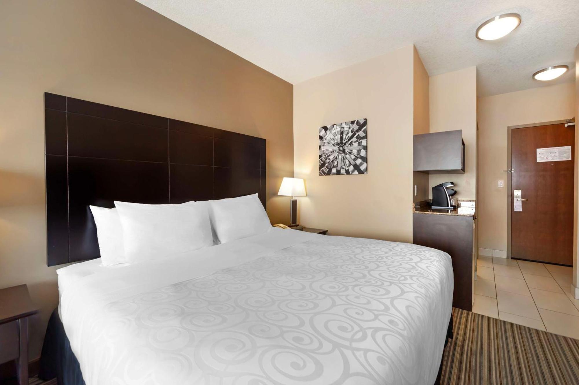 Best Western Plus Peace River Hotel & Suites Exterior foto