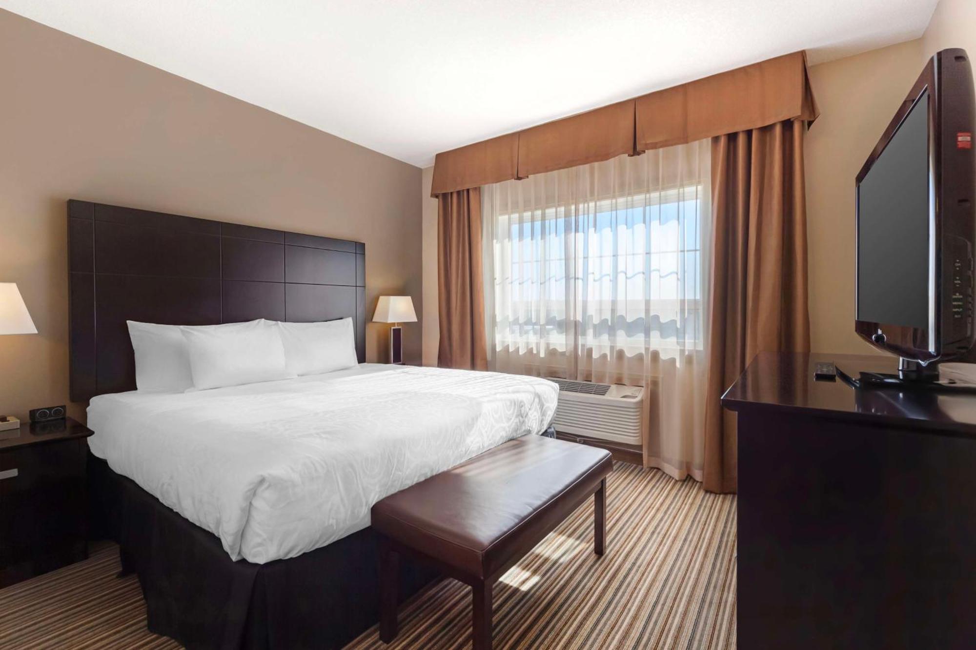Best Western Plus Peace River Hotel & Suites Exterior foto