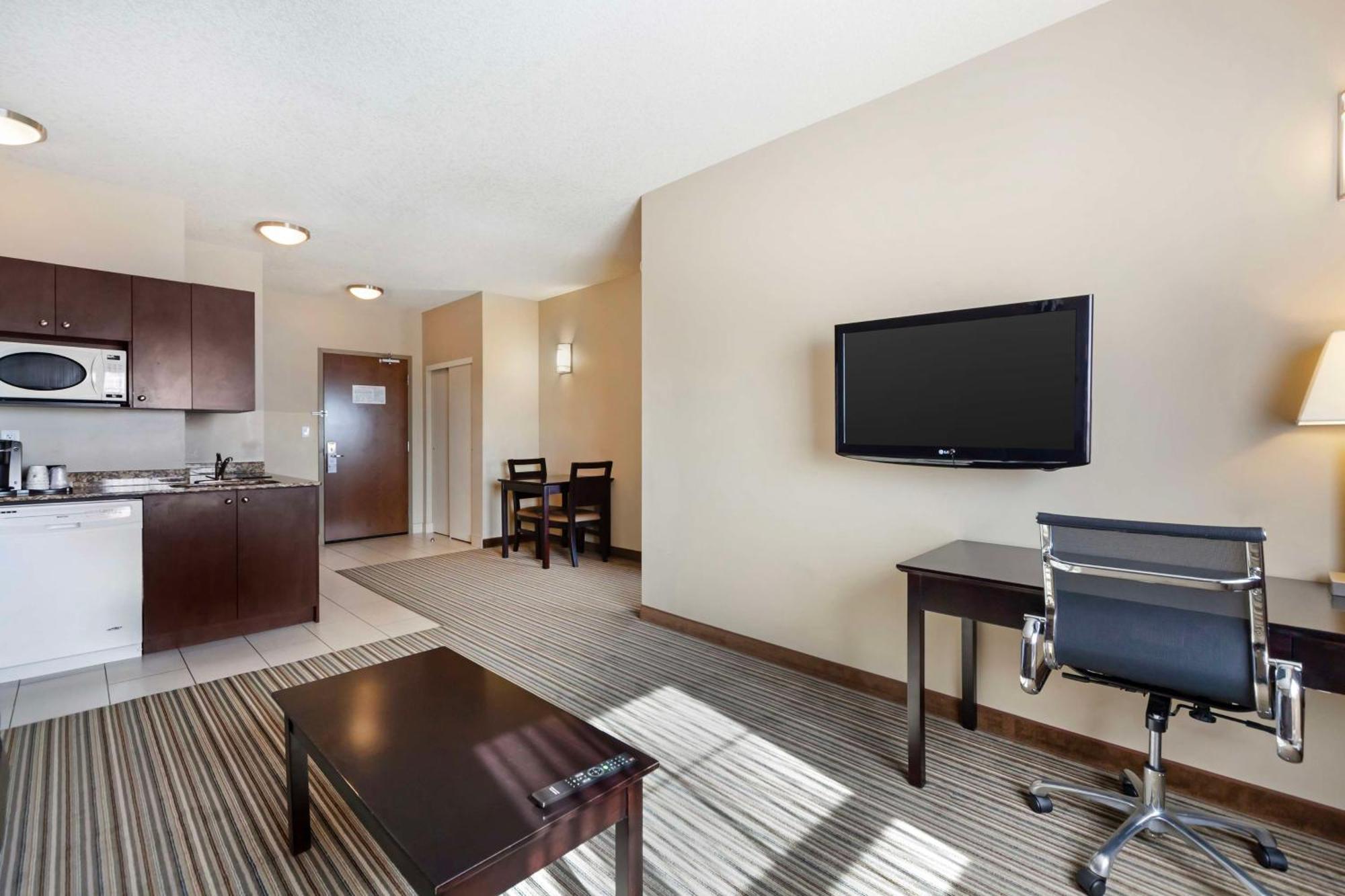 Best Western Plus Peace River Hotel & Suites Exterior foto