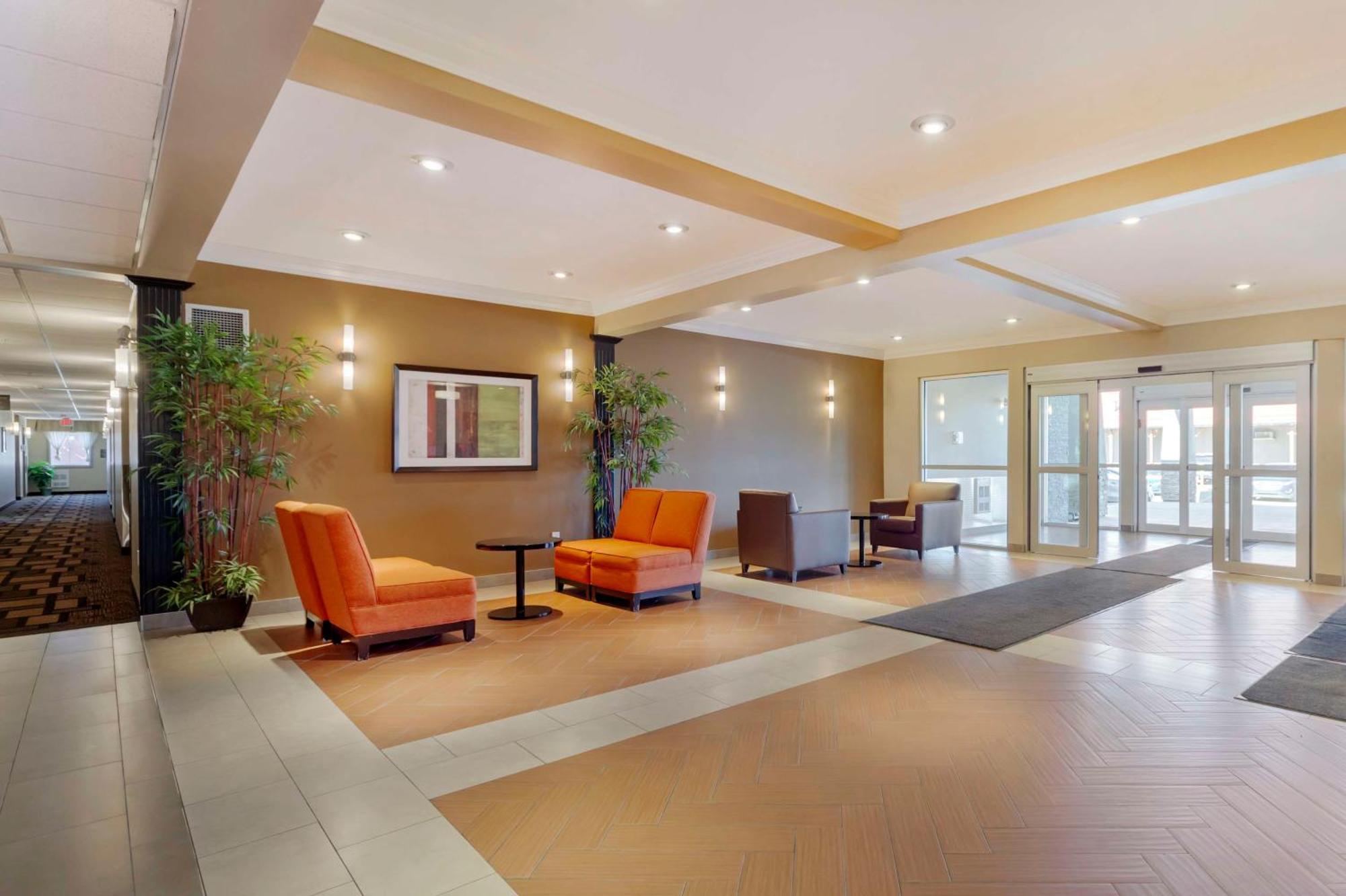 Best Western Plus Peace River Hotel & Suites Exterior foto