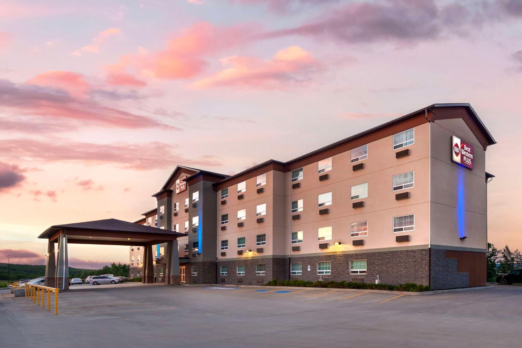 Best Western Plus Peace River Hotel & Suites Exterior foto